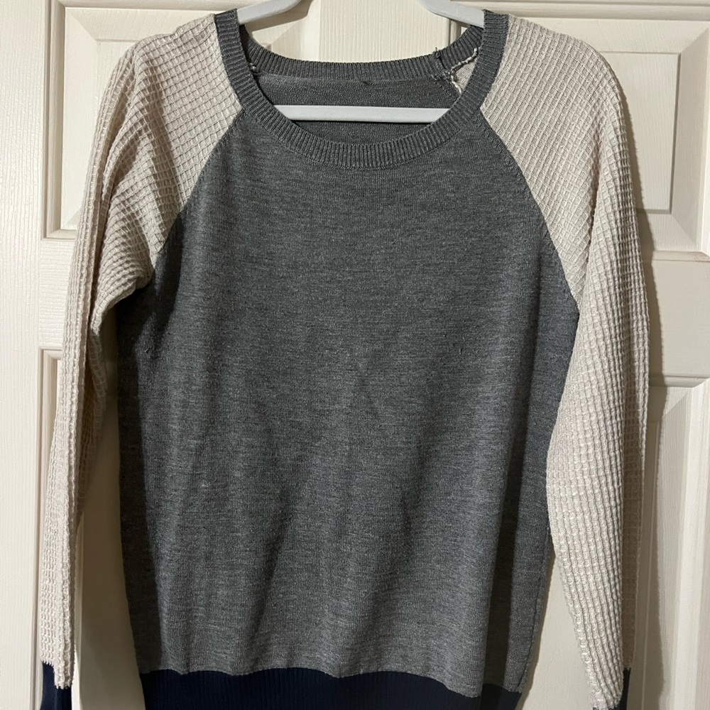 Woman’s crew neck sweater pullover